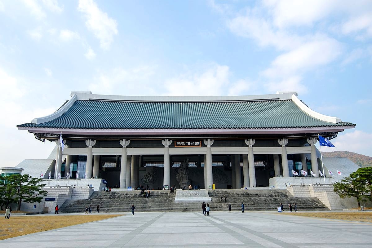 The Independence Hall of Korea — the Hall of the Nation, a Tint Crew family film credential from the Seoul years